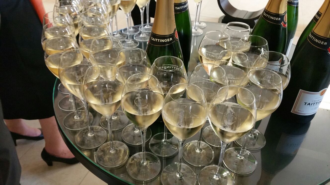 Champagne, Reims - serveret